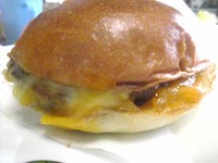 ロッテリアの絶品チーズバーガー
