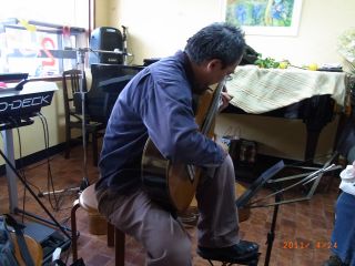 昨日は、チャリティライブ。