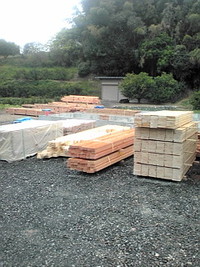 材料搬入！ 2011/04/30 17:18:25