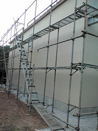 長尺角波トタン外壁完成！ 2011/07/27 18:13:58