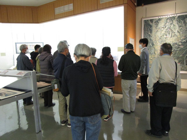 「描かれた袋井と東海道」ギャラリートーク開催