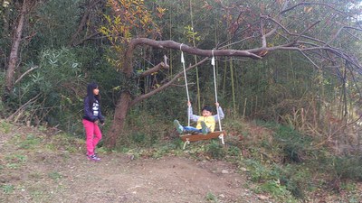 パン屋さんのブランコ