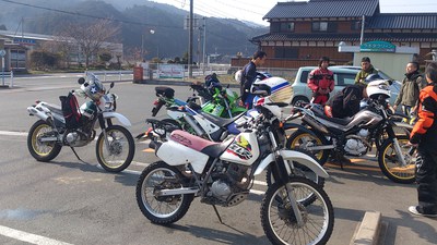 林道ツーリングのはずが…