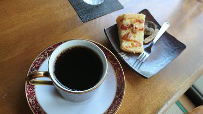コーヒー飲みに行ってきました