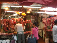 香港市街地を歩く（市場のお肉編）