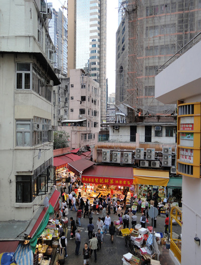 香港市街地を歩く（市場のお肉編）