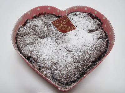 バレンタイン　ハート型チョコケーキ