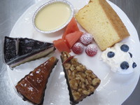 ”お任せケーキセット”大人気です！ 2014/05/27 20:23:01