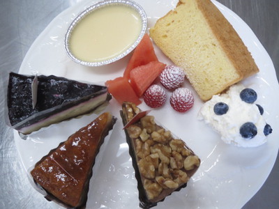 ”お任せケーキセット”大人気です！