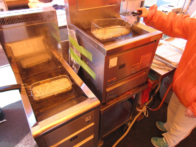 揚げ物大好きはんくろう屋台村