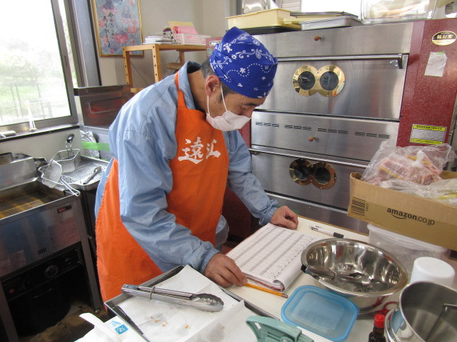 揚げ物大好きはんくろう屋台村お休み中