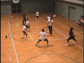 ソフトバレーでバレエ?