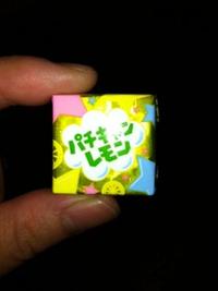 チロルチョコ　と　サークルＫ　