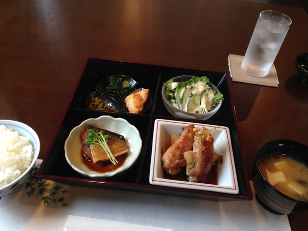 くつろぎ茶房　　珈・伊万里　さん　　☆