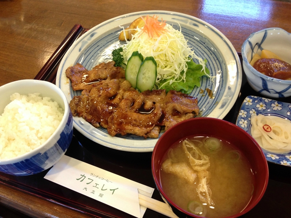 カフェレイ　　大正館　さんで　ランチ　☆