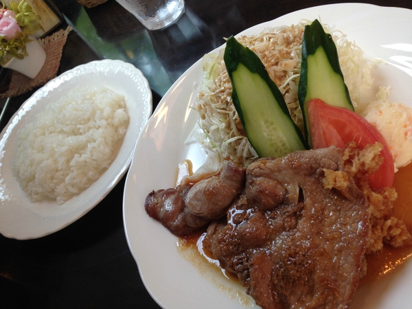 洋食　キッチン　Ｈｉｒｏ　　さん　で　ランチ　☆