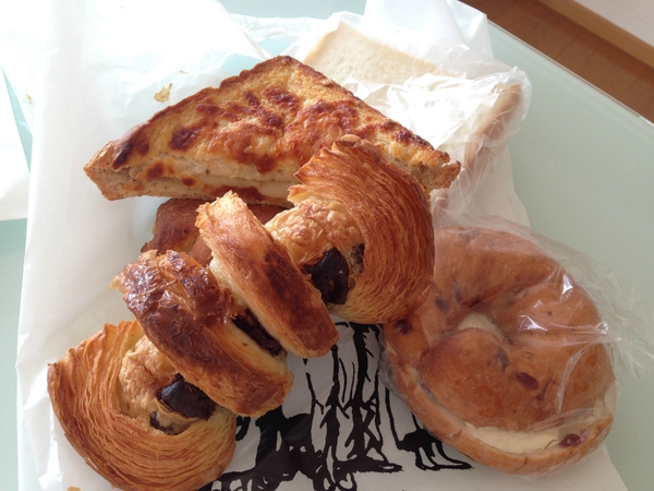 ｂｒｅａｄｗｏｒｋｓ　　さん　で　パ　パンが　パン　☆