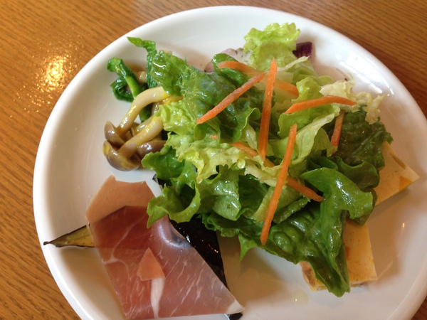 グリル　　ヒネもス　さん　で　ランチ　☆