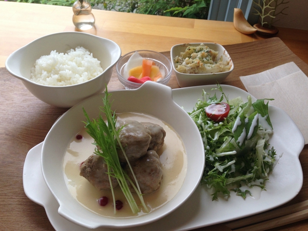 雑貨　カフェ　　ｂｉｒｃｈ　　さん　で　　ランチ　☆