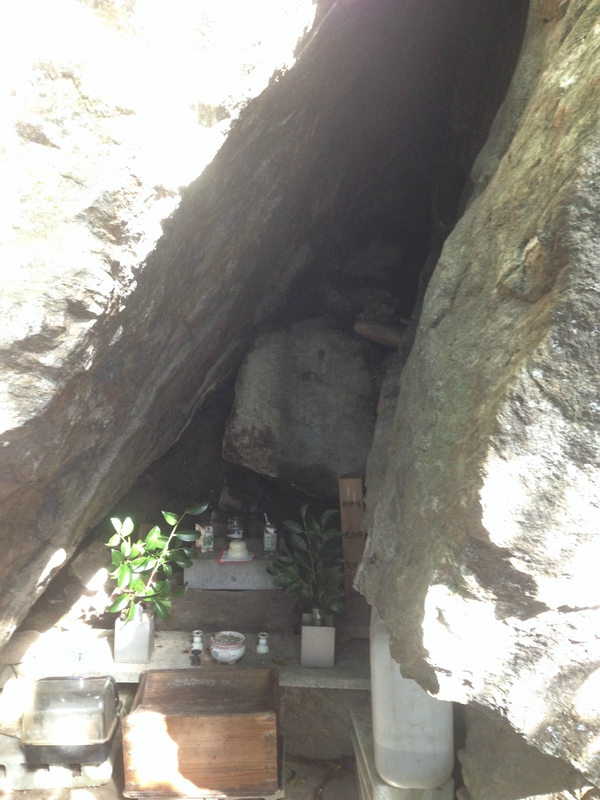 サバイバー　な　　岩戸神社　　☆