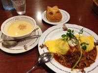 ラケル　　さん　で　　ランチ　☆