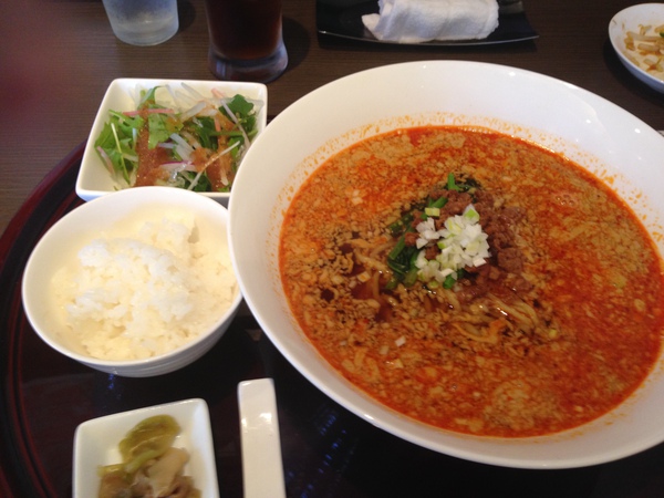 四川飯荘　　尾林　さん　で　ランチ　☆