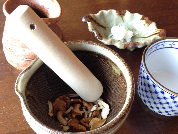 手打ち十割蕎麦の店　　ひねもす　さん　　☆