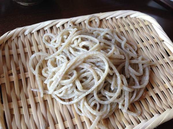 手打ち十割蕎麦の店　　ひねもす　さん　　☆