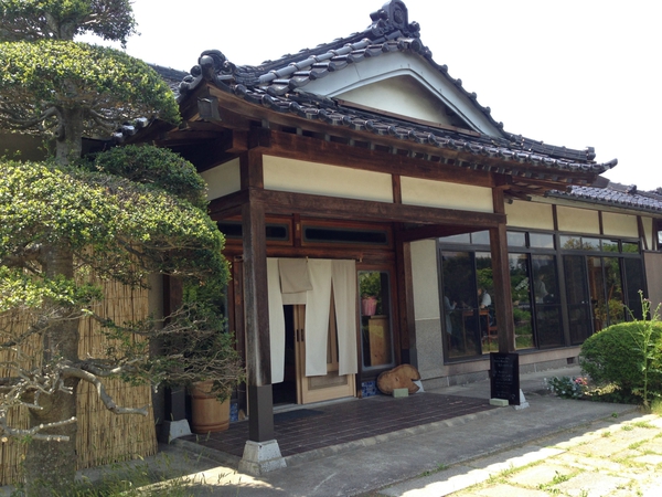手打ち十割蕎麦の店　　ひねもす　さん　　☆