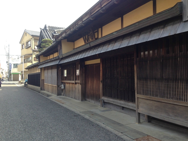 テクテク　と　　本居宣長旧宅跡　☆