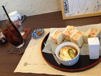 ＮＩＣＥ　ＷＡＶＥ　ＣＡＦＥ　さん　で　　軽食　☆