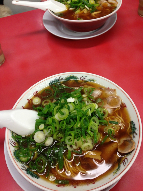 ラーメン　魅力屋　（　かいりきや　）さんで　〆！