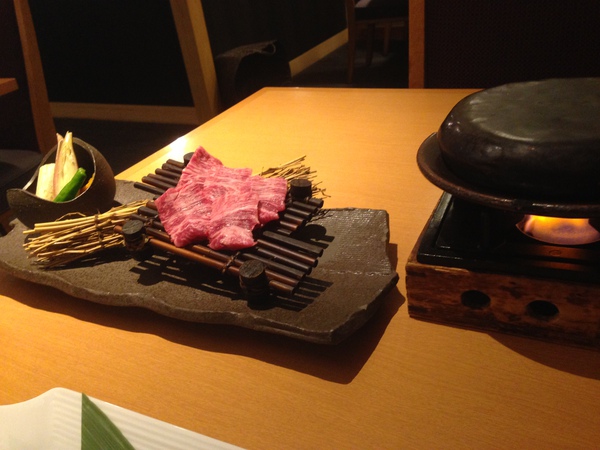 月日亭　で　夕食　　ア～ンド　・・・・・・