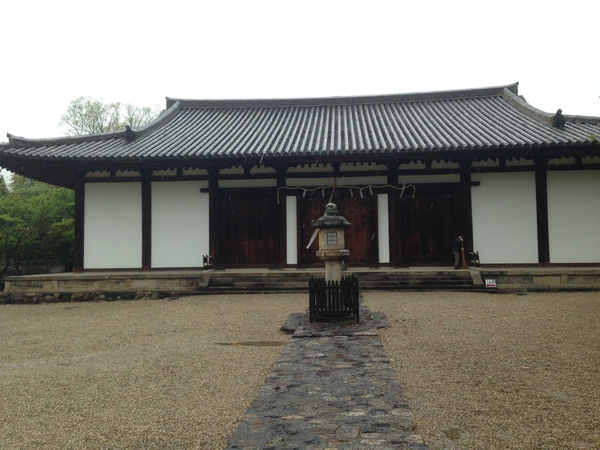 新薬師寺　　から　　十輪寺　　テクテク　☆