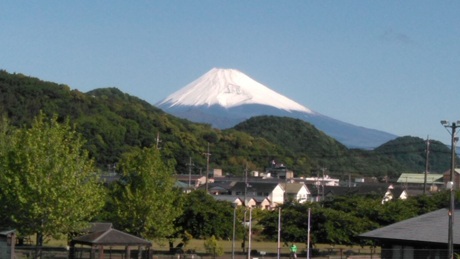 ★今日の富士山★行楽日和の好天気