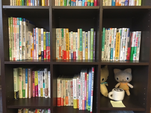 Book Cafe Co-Necco　（こねっこ）