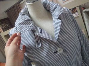 主役なスプリングコート。