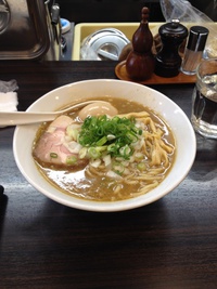 魚介とんこつのラーメンはコレ！