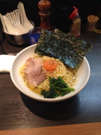 やっぱり家系ラーメン最高！