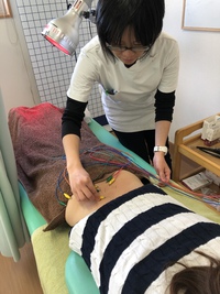 産後の腰痛に鍼！！ 2019/02/07 12:30:56