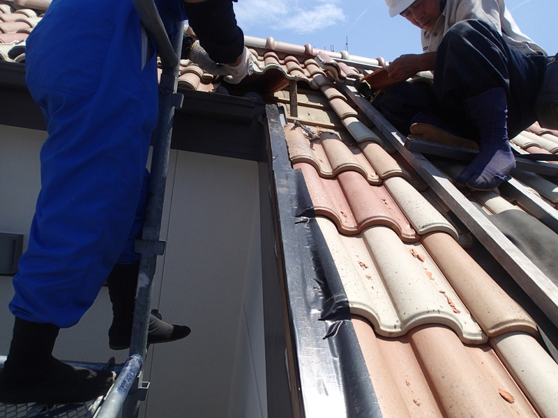 屋根瓦の雨漏り補修。屋根の事なら浜松塗装専門店｜加藤塗装