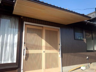 玄関庇　平葺き