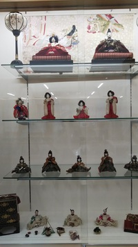故郷のひな人形展　都田図書館展示コーナー
