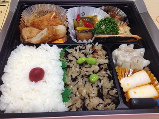 家康くん弁当？