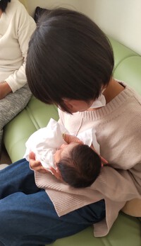 初抱っこ! 2023/11/26 17:32:17