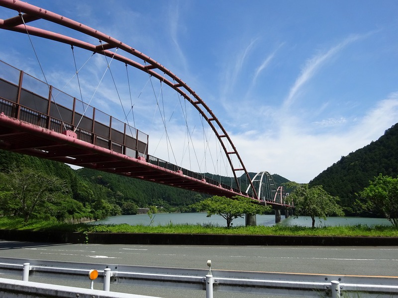 ブリッジ