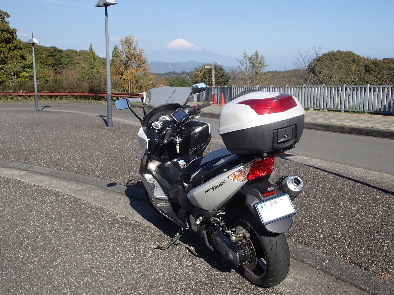 T-MAXと富士山