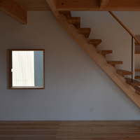 階段と片引窓