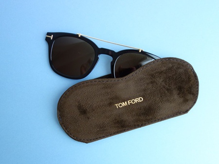 トムフォード】 TOM FORD マグネット式 クリップオンサングラス TF-5532-B 52E, 52G 入荷！│メガネギャラリー LOYDCLUB