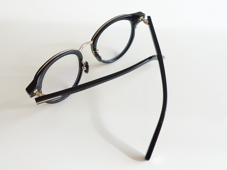 【トムフォード】TOMFORD 人気モデル★ TF5784-D-B col.001 再入荷しました！